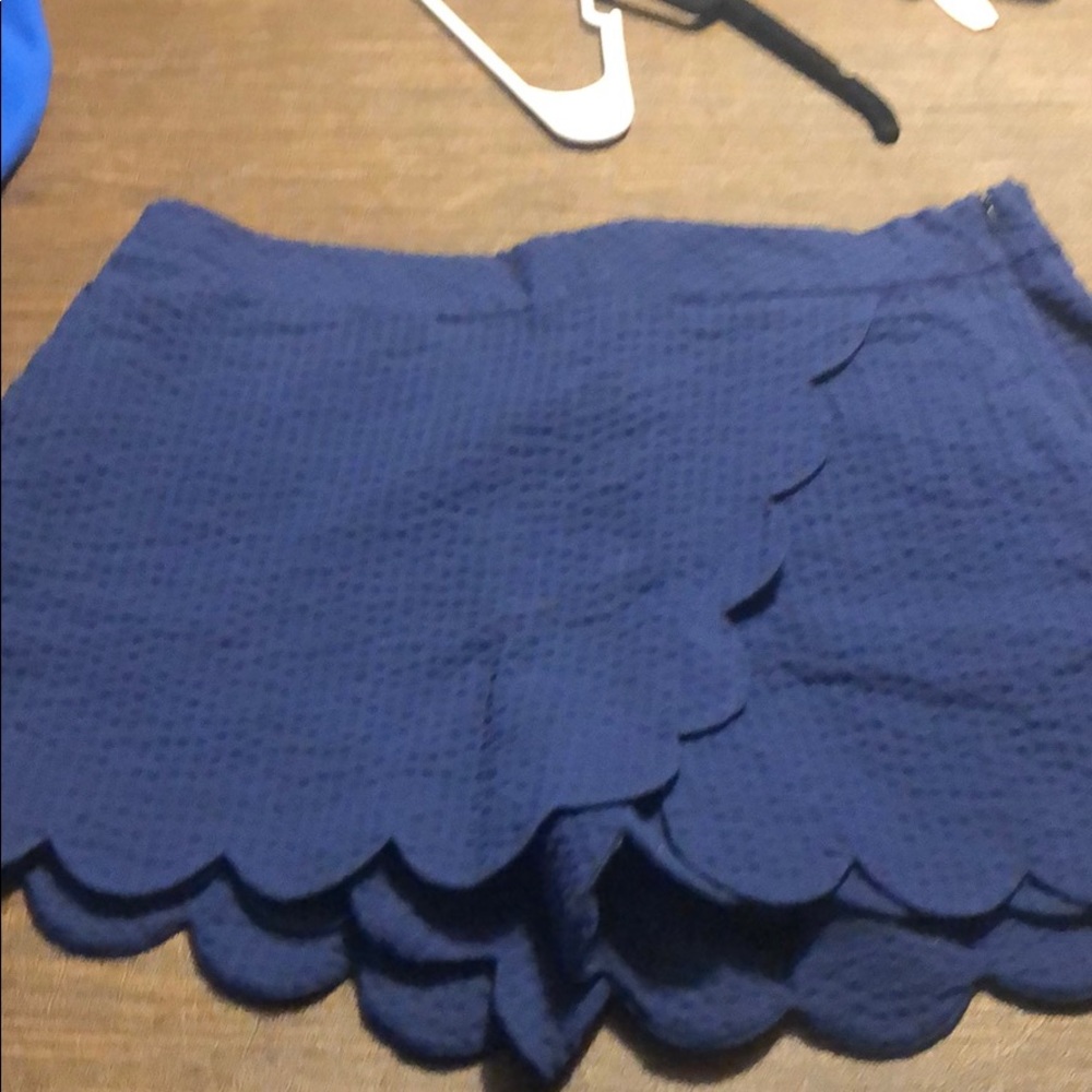 Skort!   Scallop seersucker skort
